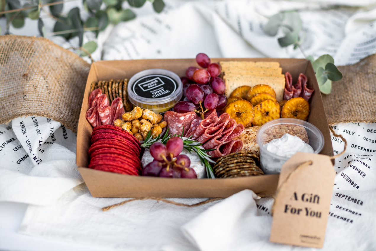 *BENDIGO CAMPUS & CO GIFT HAMPERS*